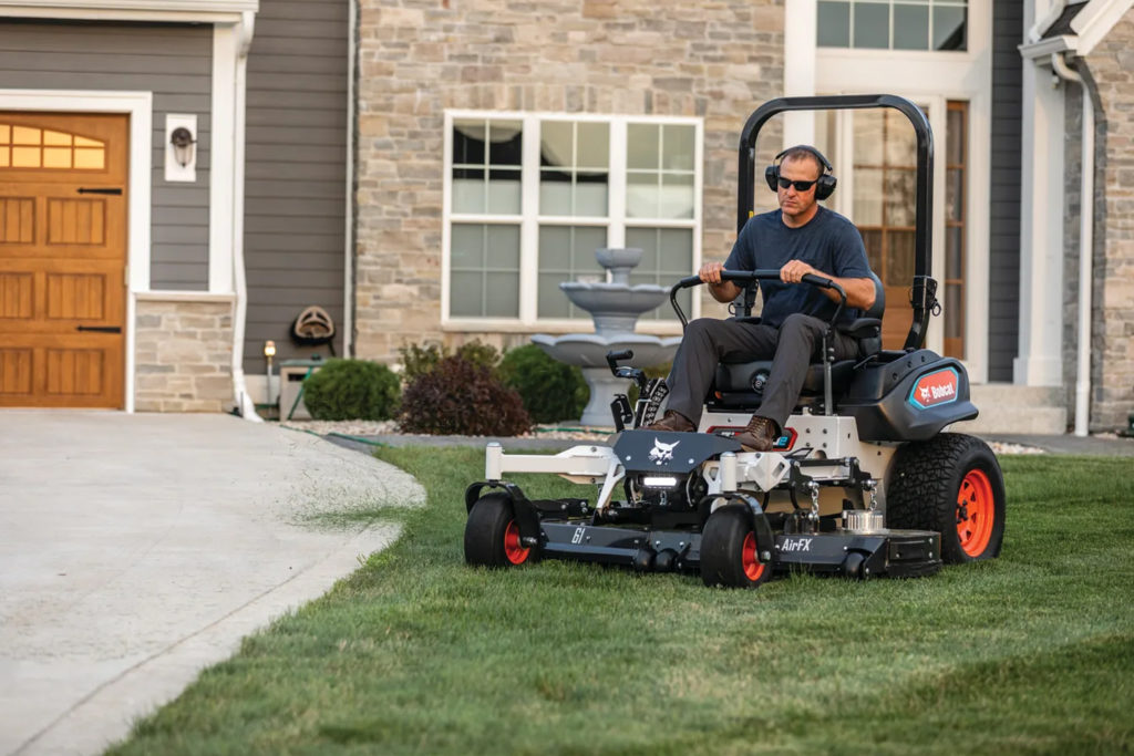 Bobcat ZT6000e Zero-Turn Mower