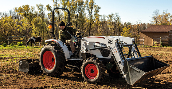 Finding the best compact tractor for your property: 5 insider tips